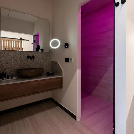 Serenity Suites By Premium Key شقة مدينة سكياثوس