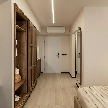 Serenity Suites By Premium Key * مدينة سكياثوس